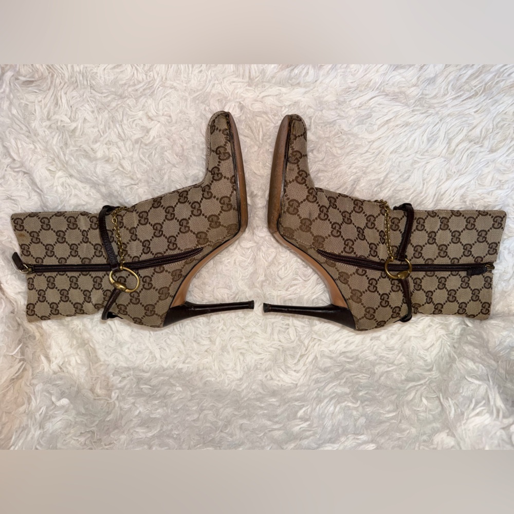 Vintage Gucci GG Monogram Horsebit Harness Ankle High Heeled Beige Canvas Boots - Picture 10 of 15